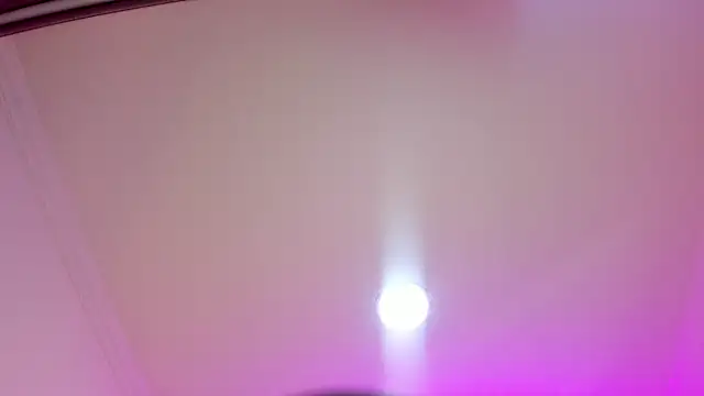 nalalye cruzz  online show from March 7, 2:52 am