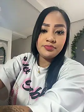 Luisa Fernandaa online show from October 16, 4:08 pm