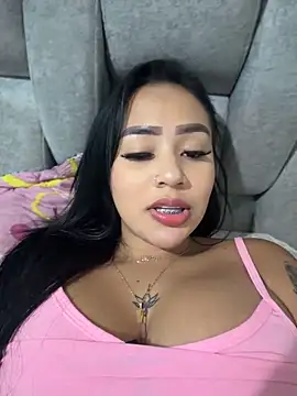 Luisa Fernandaa online show from June 6, 3:33 am