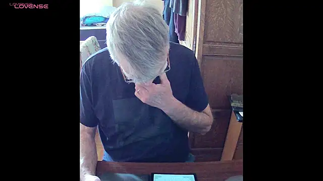 Snapshot of terrybare chatting on May 16, 2:38 pm terrybare online show from May 16, 2:38 pm