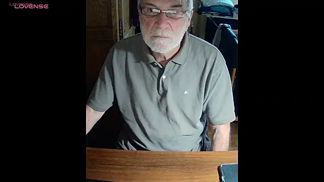 Snapshot of terrybare chatting on June 3, 4:12 pm terrybare online show from June 3, 4:12 pm