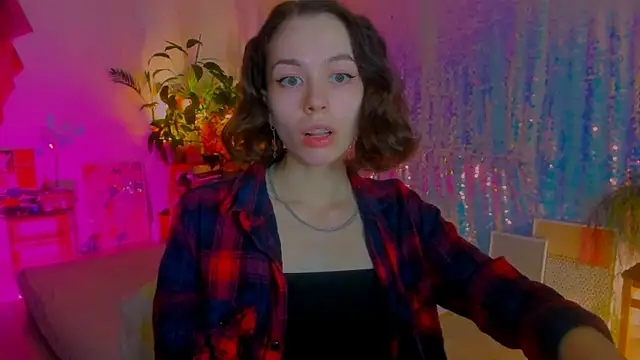 poli   online show from February 25, 9:46 pm