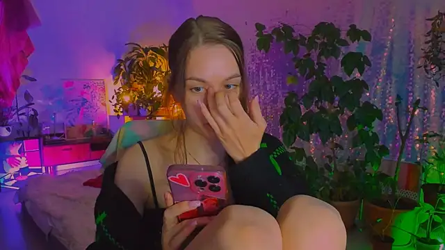 poli   online show from April 18, 5:39 pm