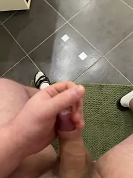 Snapshot of Cozqhh chatting on February 17, 2:02 pm Cozqhh online show from February 17, 2:02 pm