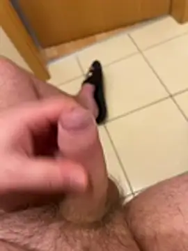 Snapshot of Cozqhh chatting on February 28, 1:56 pm Cozqhh online show from February 28, 1:56 pm