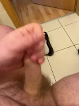 Snapshot of Cozqhh chatting on March 12, 1:28 pm Cozqhh online show from March 12, 1:28 pm