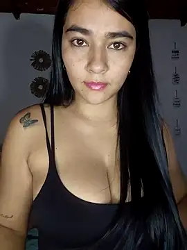 Snapshot of alison_villalobo chatting on May 6, 9:42 pm alison villalobo online show from May 6, 9:42 pm