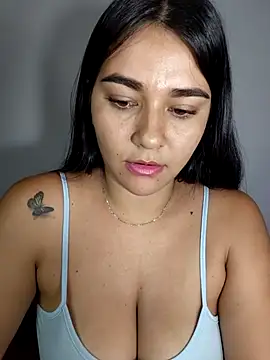 Snapshot of alison_villalobo chatting on July 6, 11:18 pm alison villalobo online show from July 6, 11:18 pm