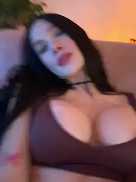 Snapshot of Im_Valentina chatting on February 1, 1:34 am Im Valentina online show from February 1, 1:34 am