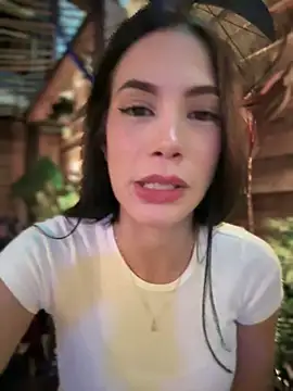 Snapshot of Im_Valentina chatting on March 13, 4:27 am Im Valentina online show from March 13, 4:27 am