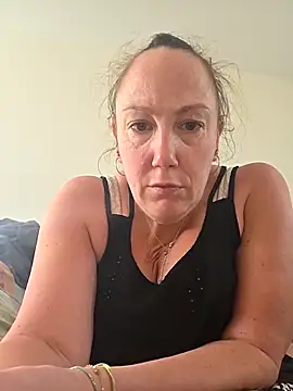 Wisie Cutie online show from April 6, 10:27 am