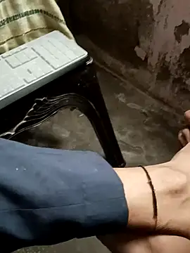 Play boy11 online show from November 3, 6:36 am