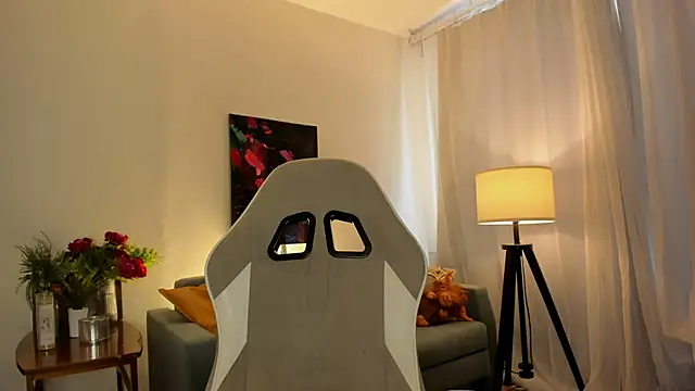 lit asella online show from February 17, 8:11 am