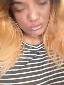 Indianpleasure300 online show from March 4, 8:04 pm