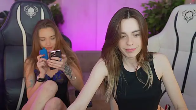 Snapshot of Kisasolo chatting on March 19, 12:15 am Kisasolo online show from March 19, 12:15 am