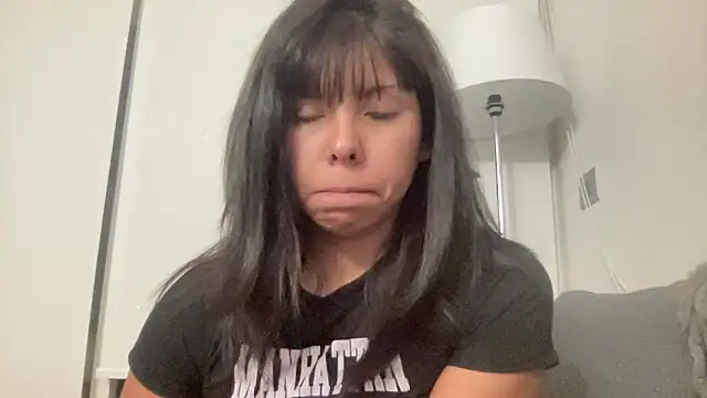 Snapshot of Diosagata chatting on February 12, 1:44 am Diosagata online show from February 12, 1:44 am