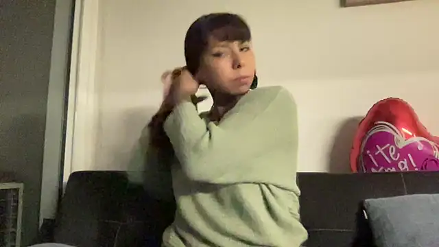 Snapshot of Diosagata chatting on February 19, 9:38 am Diosagata online show from February 19, 9:38 am