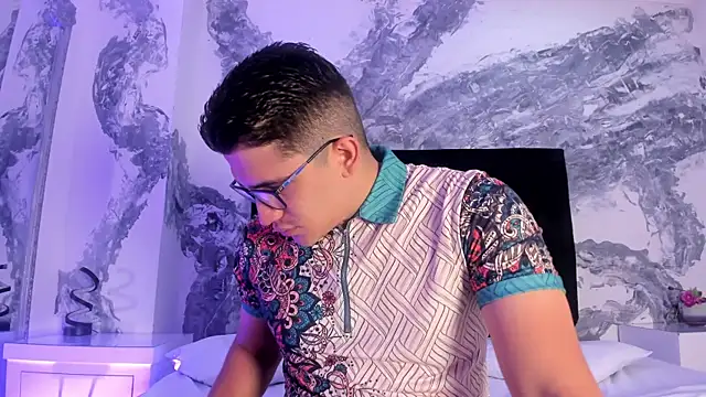 Snapshot of JeffDaltton chatting on February 17, 8:26 pm JeffDaltton online show from February 17, 8:26 pm