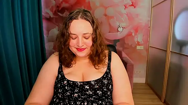 Snapshot of GwenHoward chatting on January 23, 12:41 pm GwenHoward online show from January 23, 12:41 pm