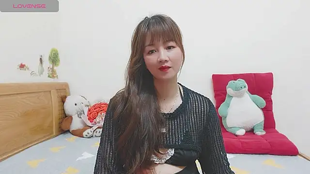 Snapshot of Holygirlsweet777 chatting on December 19, 1:18 am Holygirlsweet777 online show from December 19, 1:18 am