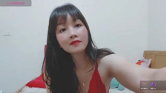 Snapshot of Holygirlsweet777 chatting on March 4, 8:57 am Holygirlsweet777 online show from March 4, 8:57 am