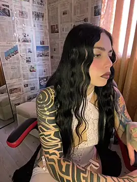 Snapshot of i_am_nina_ chatting on July 14, 9:42 pm i am nina online show from July 14, 9:42 pm