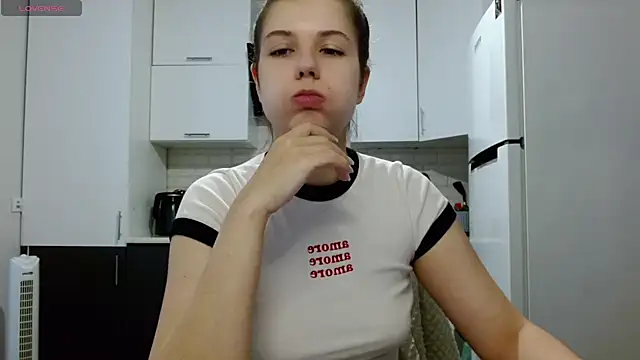 Snapshot of SayMeow_ chatting on June 30, 4:46 am SayMeow online show from June 30, 4:46 am