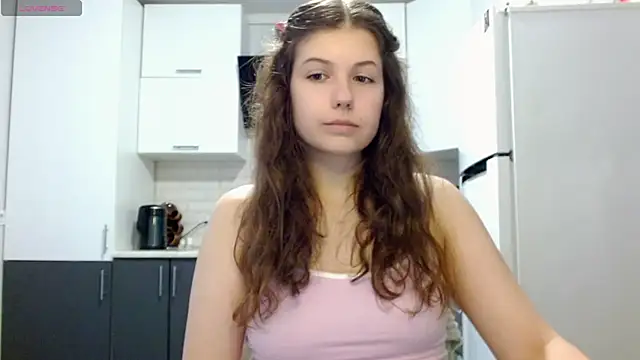 Snapshot of SayMeow_ chatting on July 4, 5:57 am SayMeow online show from July 4, 5:57 am