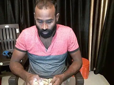 Snapshot of indian2 chatting on December 13, 7:15 am indian2 online show from December 13, 7:15 am