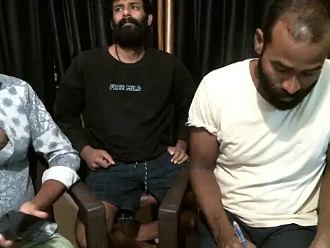 Snapshot of indian2 chatting on December 19, 4:34 am indian2 online show from December 19, 4:34 am