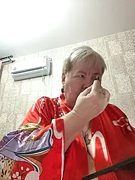 Snapshot of EffectFiona chatting on February 19, 10:39 pm EffectFiona online show from February 19, 10:39 pm