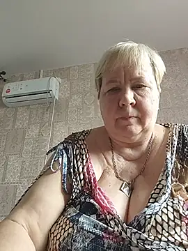 EffectFiona online show from March 17, 11:35 am