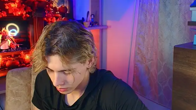 Snapshot of dimitri_tv chatting on October 11, 4:33 am dimitri tv online show from October 11, 4:33 am