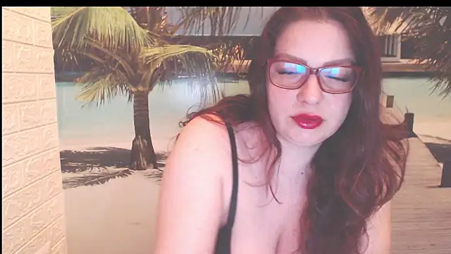 Queen  Natasha online show from April 21, 9:50 pm