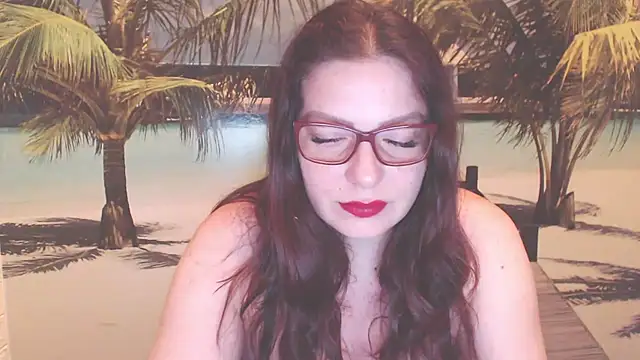 Snapshot of Queen__Natasha chatting on April 23, 9:06 pm Queen Natasha online show from April 23, 9:06 pm