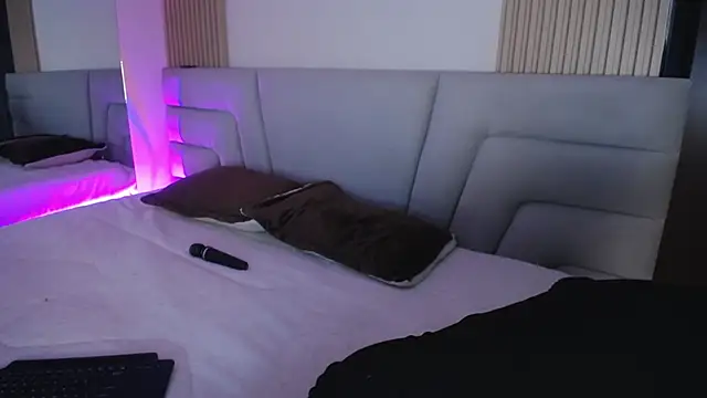 Miss Loise online show from March 6, 3:36 am