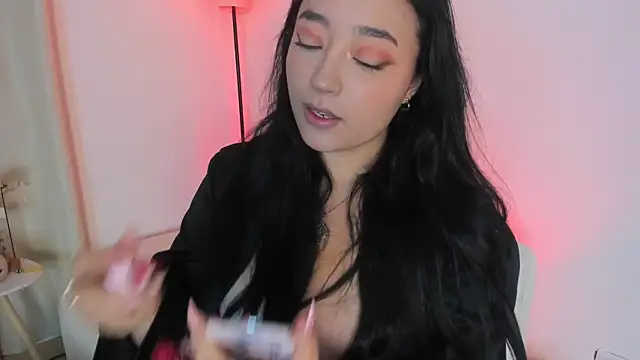 Snapshot of Miss_Loise chatting on July 24, 2:53 am Miss Loise online show from July 24, 2:53 am