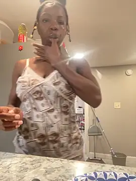 Snapshot of wishwashhy22 chatting on November 18, 7:18 pm wishwashhy22 online show from November 18, 7:18 pm