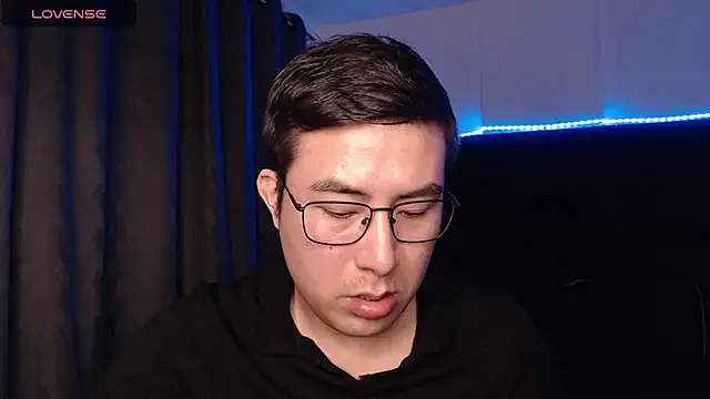 andrewmhilton  online show from February 19, 5:25 am