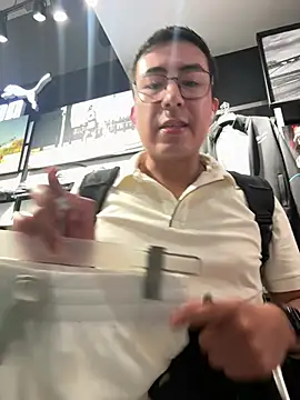 andrewmhilton  online show from April 8, 7:47 pm