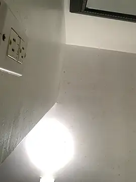 Midwestalpha online show from April 16, 4:30 pm