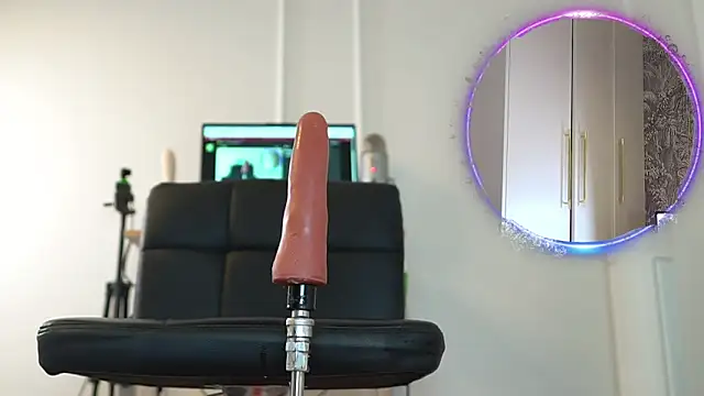 Miss69Ri99 online show from March 19, 6:28 am