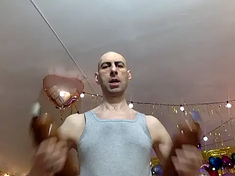 Snapshot of HandsomeAlfie chatting on March 14, 5:35 am HandsomeAlfie online show from March 14, 5:35 am