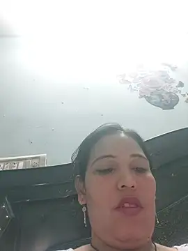 Poojabhabi101 online show from May 20, 5:46 am