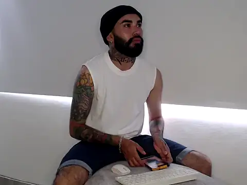transgenderboy online show from May 30, 4:26 pm