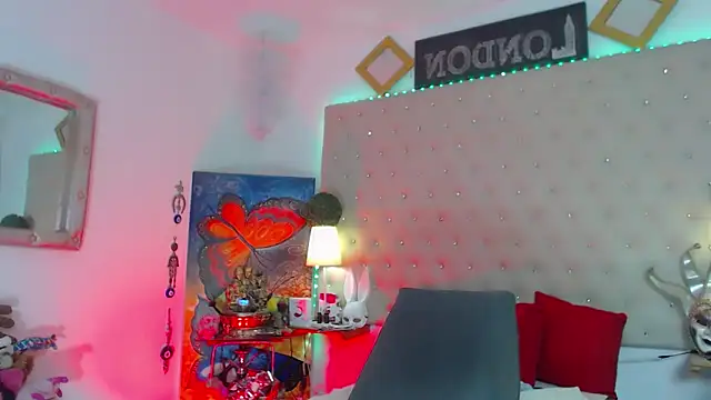 Snapshot of xslutbrungtsx chatting on December 20, 3:10 pm xslutbrungtsx online show from December 20, 3:10 pm