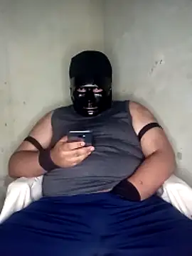 Snapshot of Kidding_Road chatting on October 27, 2:04 am Kidding Road online show from October 27, 2:04 am