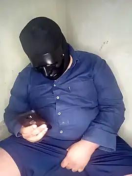 Snapshot of Kidding_Road chatting on November 3, 3:08 am Kidding Road online show from November 3, 3:08 am