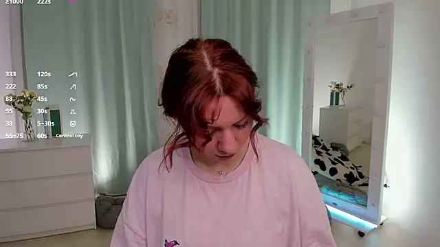 Snapshot of melissa_adamss chatting on March 19, 11:47 am melissa adamss online show from March 19, 11:47 am