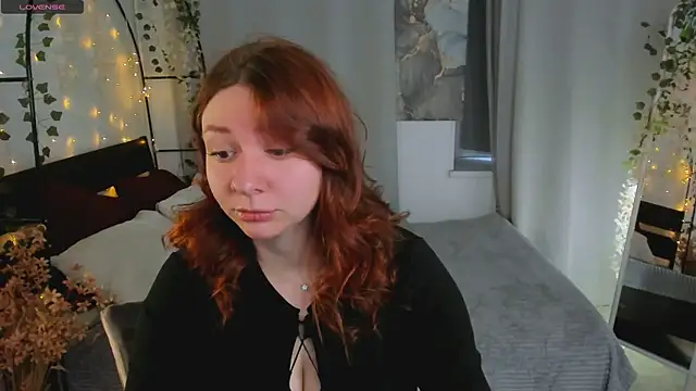 Snapshot of melissa_adamss chatting on April 19, 4:28 pm melissa adamss online show from April 19, 4:28 pm